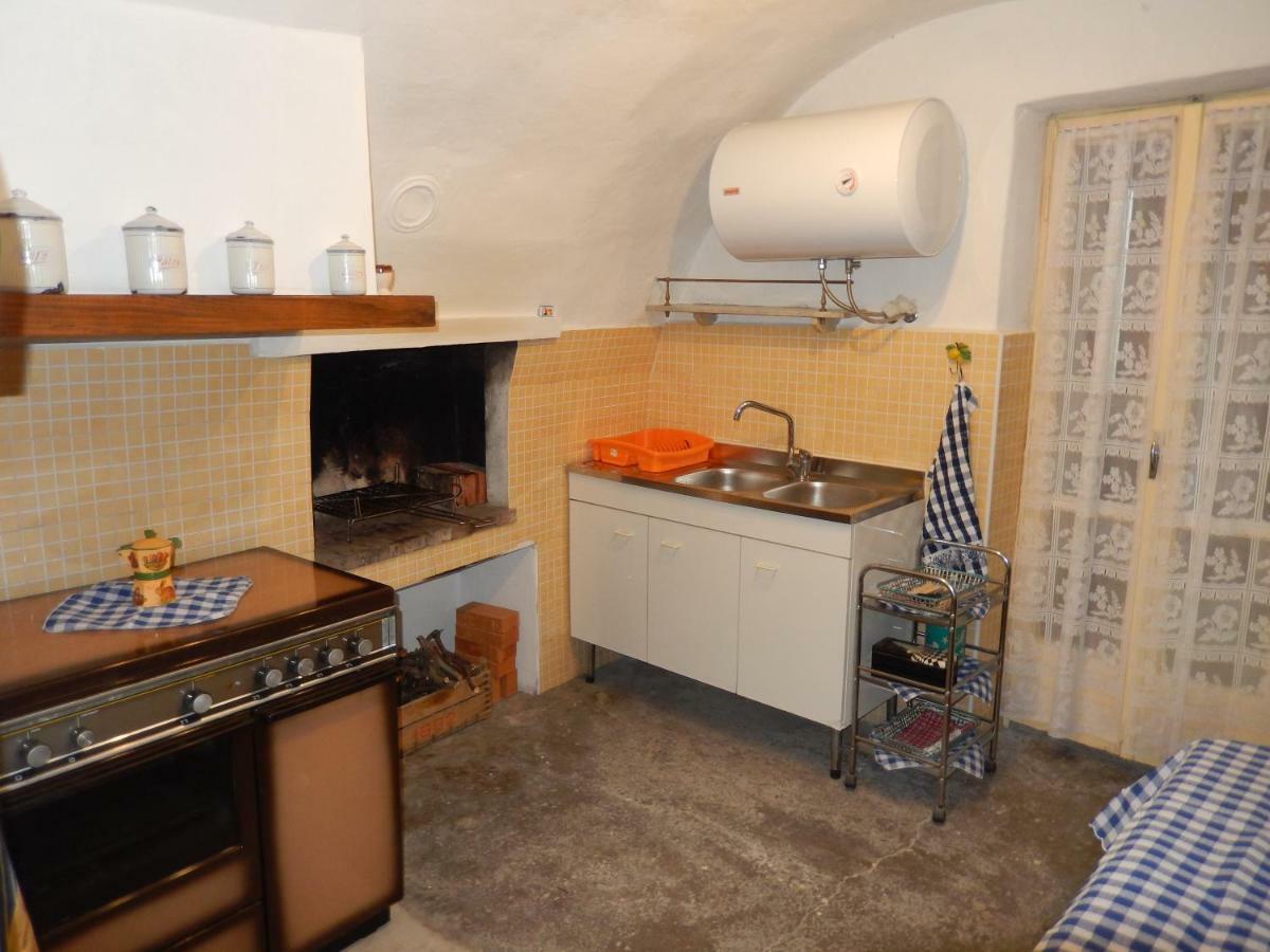 A Ca' Da Maigrana Apartment Olivetta Exterior photo